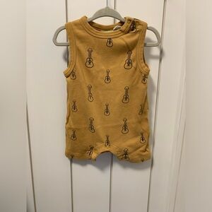 💛2/$30 Parade Guitar Print Baby Romper